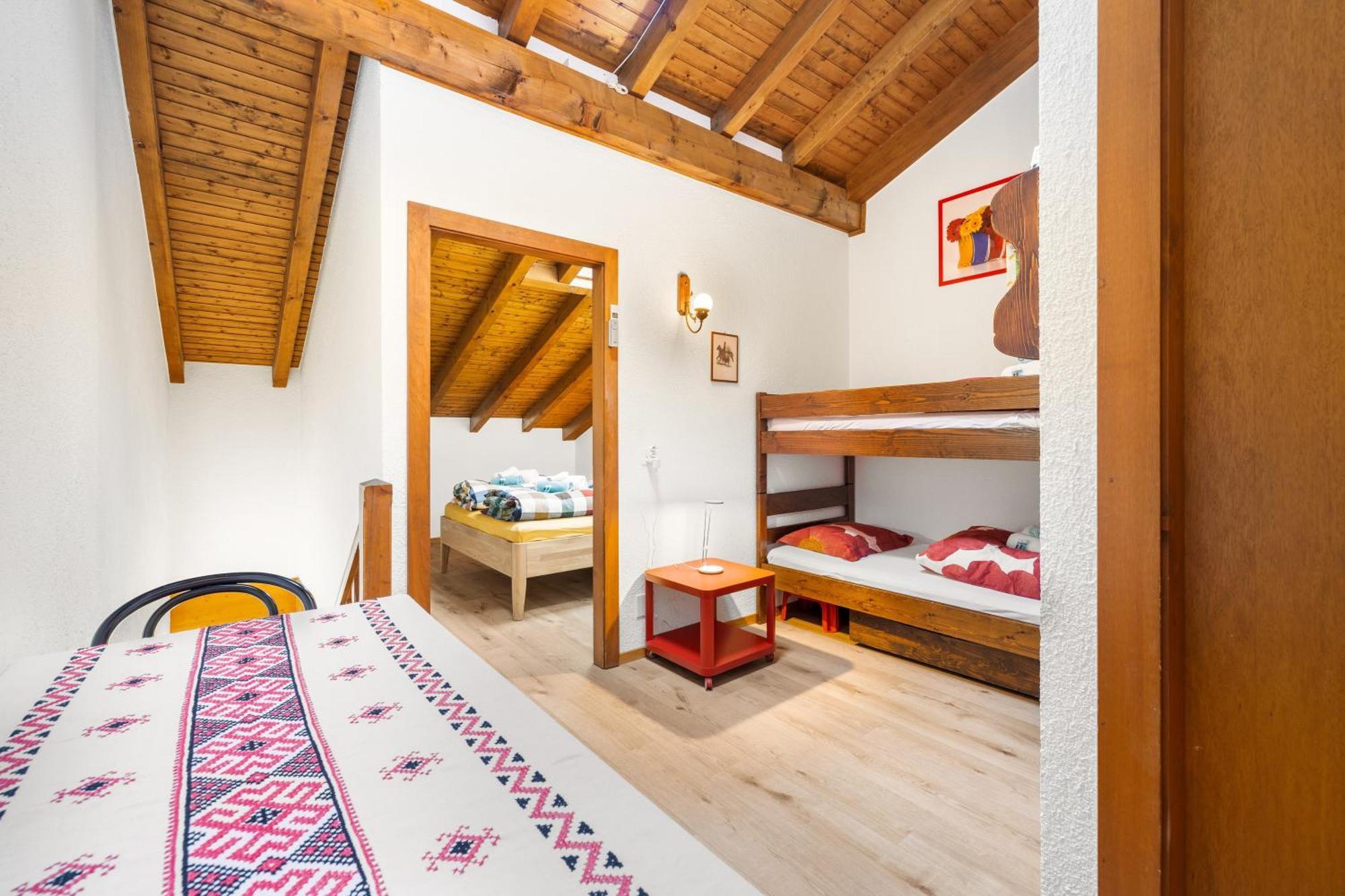 Duplex Cosy Aux Bains De Saillon Apartment Luaran gambar