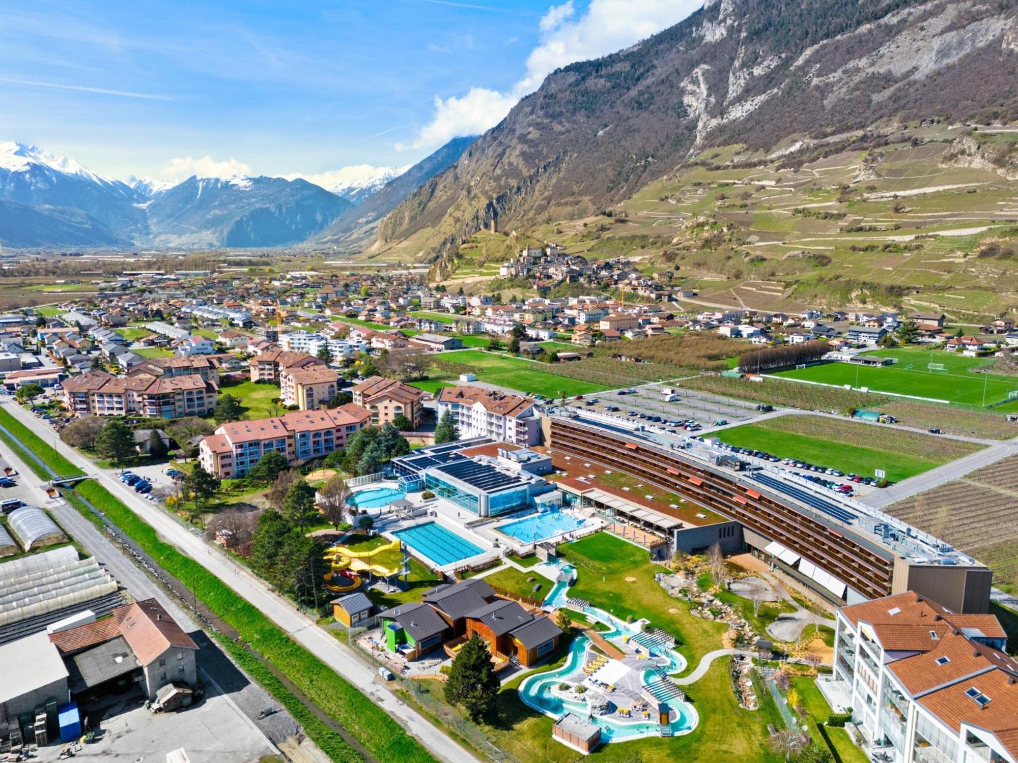 Duplex Cosy Aux Bains De Saillon Apartment Luaran gambar
