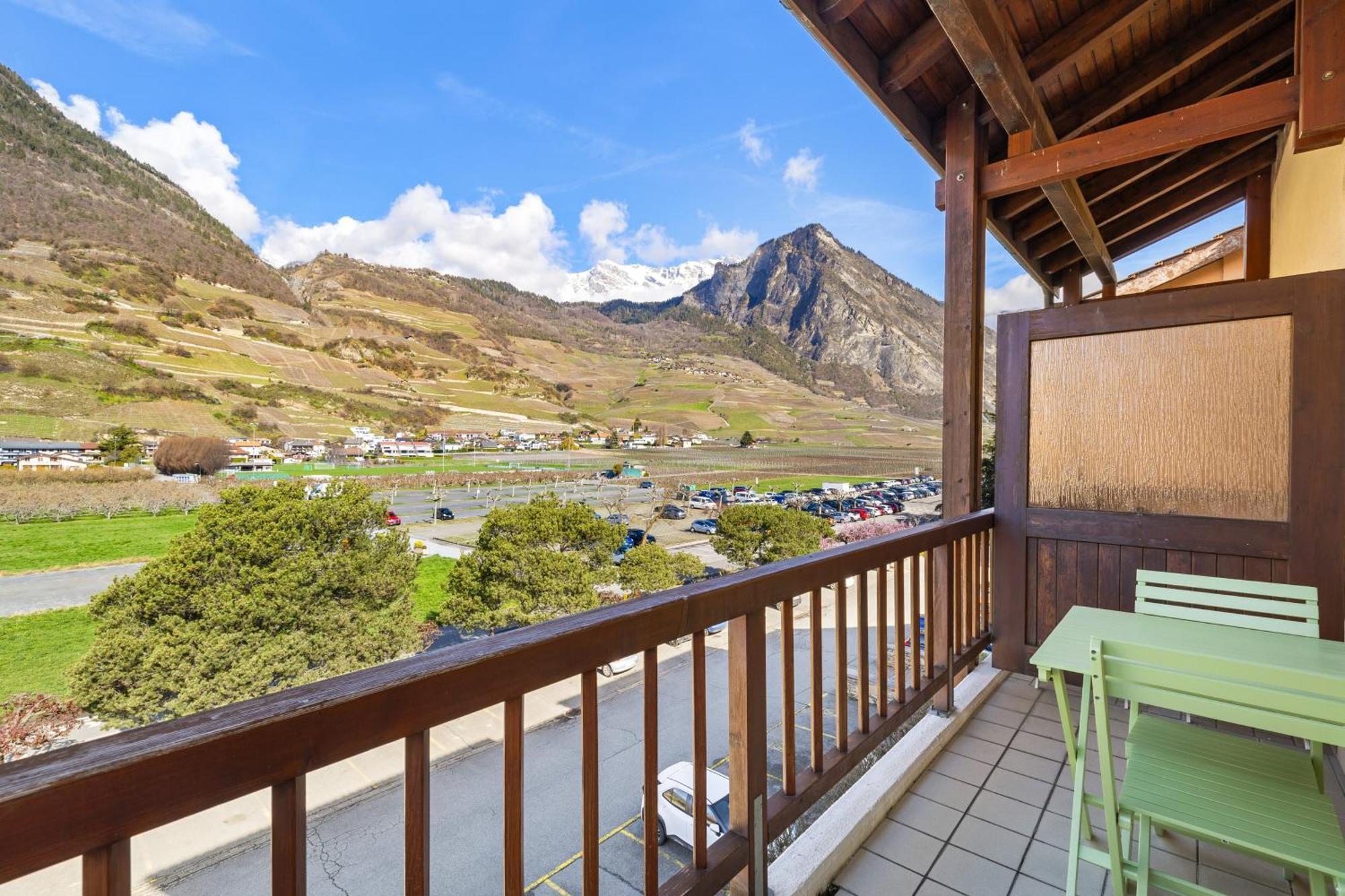 Duplex Cosy Aux Bains De Saillon Apartment Luaran gambar